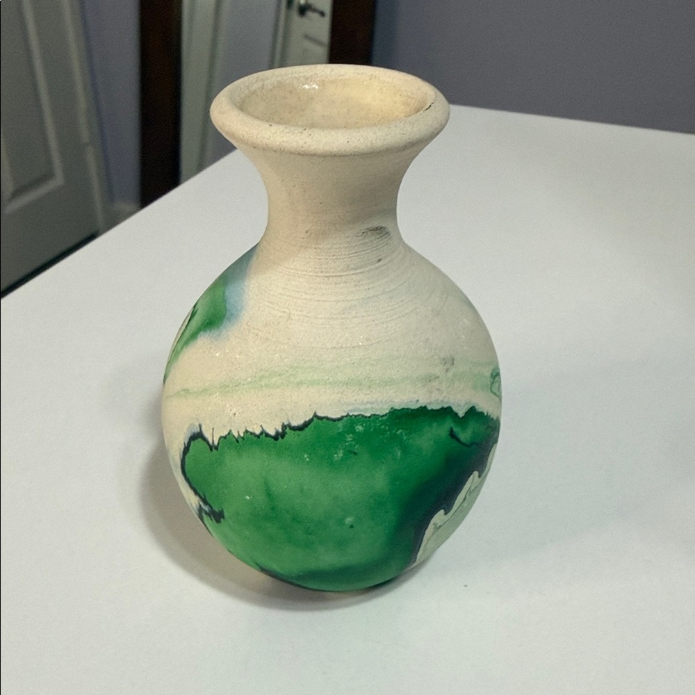 Vintage Nemadji Pottery Indian River Clay with Green Swirl Made in USA